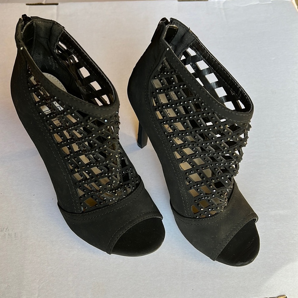 Madeline Stuart heels